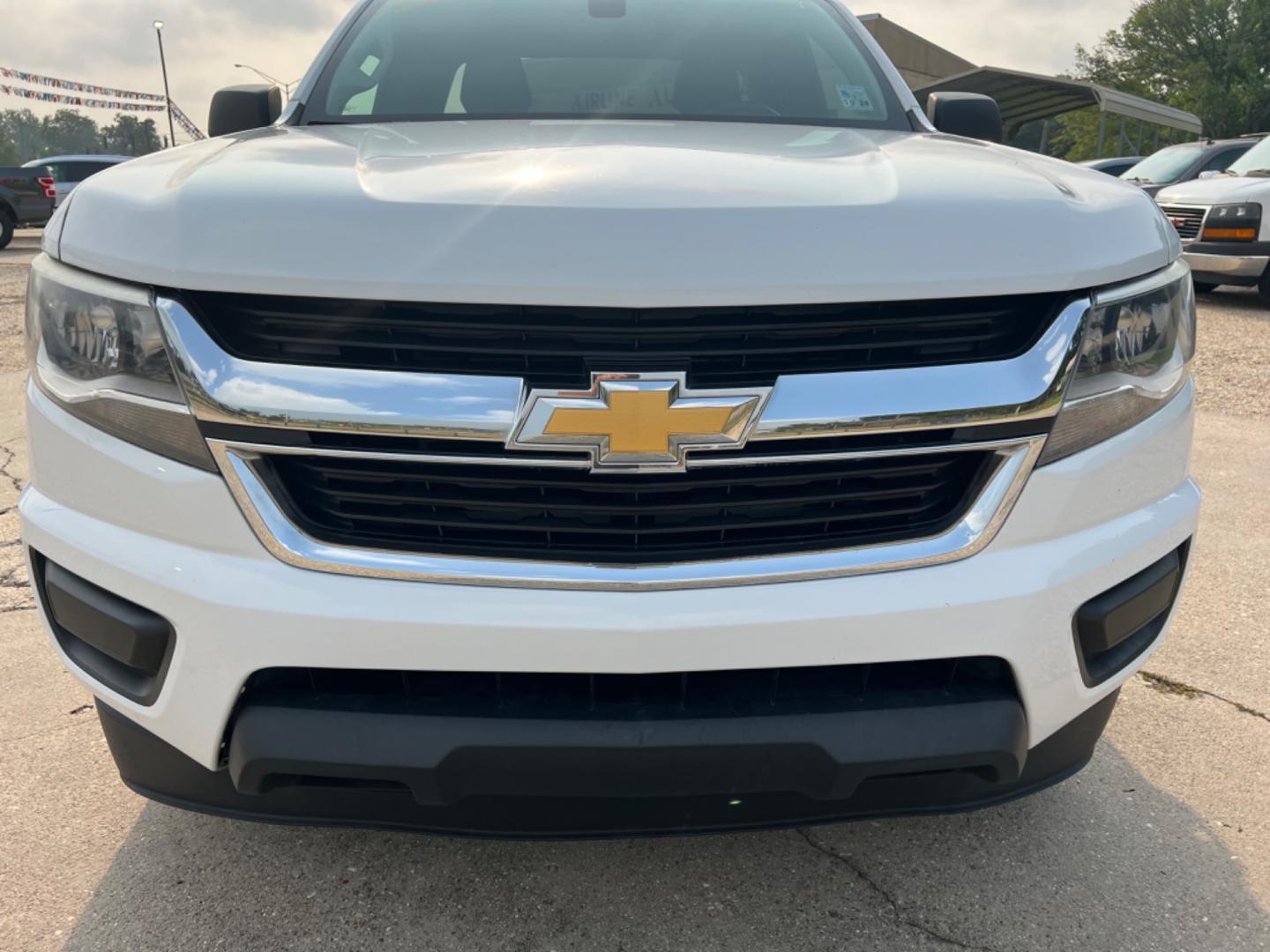 2016 White /Gray Chevrolet Colorado (1GCHSBEA7G1) with an 2.5L 4Cylinder engine, Automatic transmission, located at 4520 Airline Hwy, Baton Rouge, LA, 70805, (225) 357-1497, 30.509325, -91.145432 - 2016 Chevrolet Colorado Ext Cab **One Owner & No Accidents** 2.5L 4 Cylinder Gas, 151K Miles, Power Windows & Locks, Cold A/C, Good Work Truck. FOR INFO PLEASE CONTACT JEFF AT 225 357-1497 CHECK OUT OUR A+ RATING WITH THE BETTER BUSINESS BUREAU WE HAVE BEEN A FAMILY OWNED AND OPERATED BUSINESS AT - Photo#2